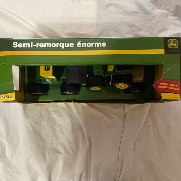 NIB ERTL JOHN DEERE MONSTER TREAD SEMI HAULER W/ UTV GATOR 37584 Learning Curve - Picture 9 of 16